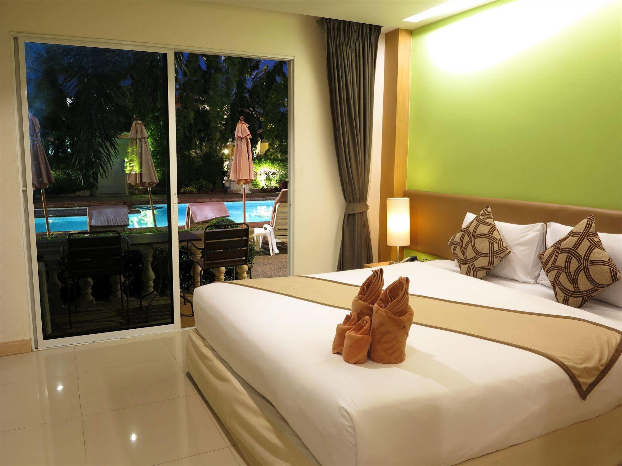Windmill Resort Hotel Pattaya Eksteriør bilde