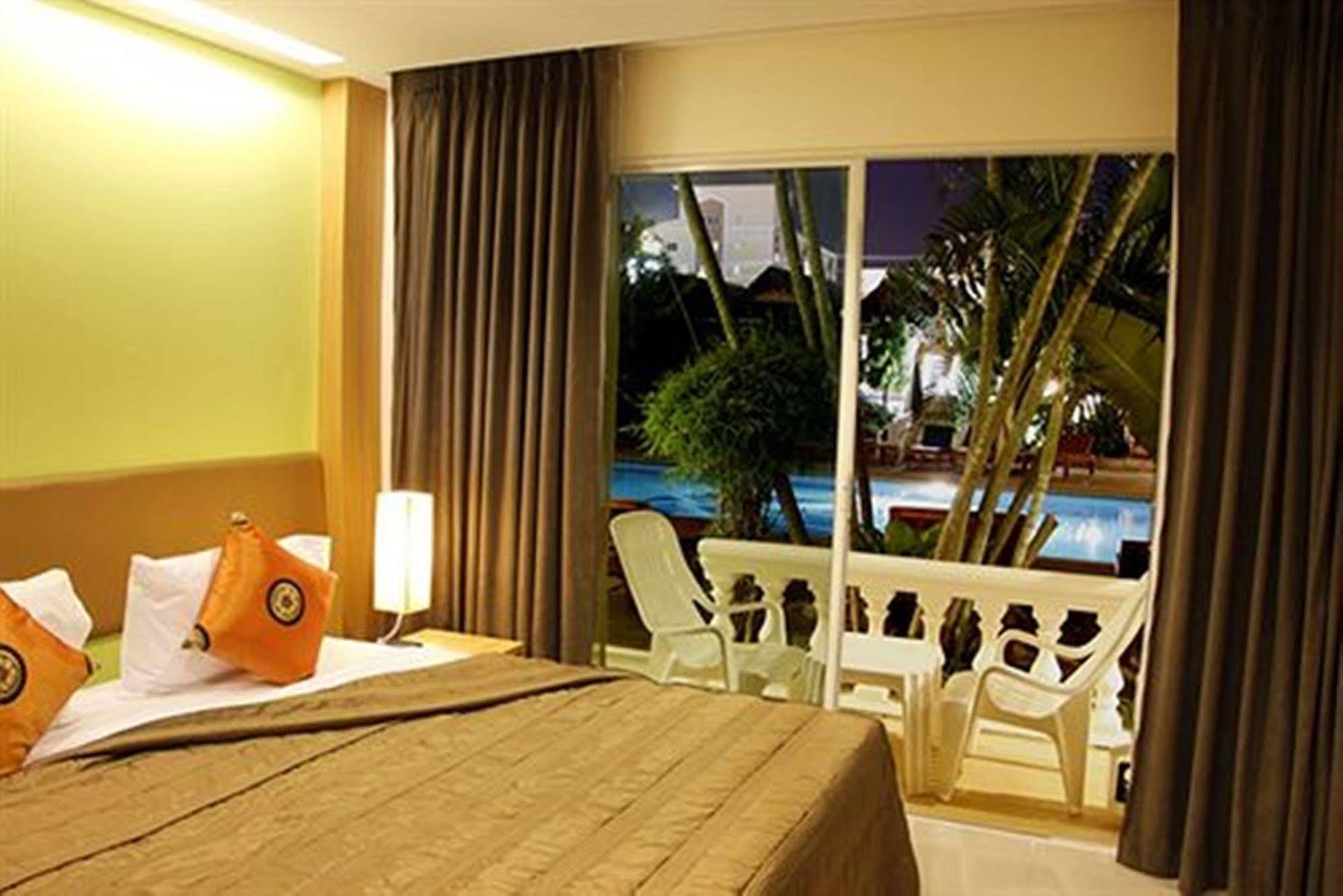 Windmill Resort Hotel Pattaya Eksteriør bilde